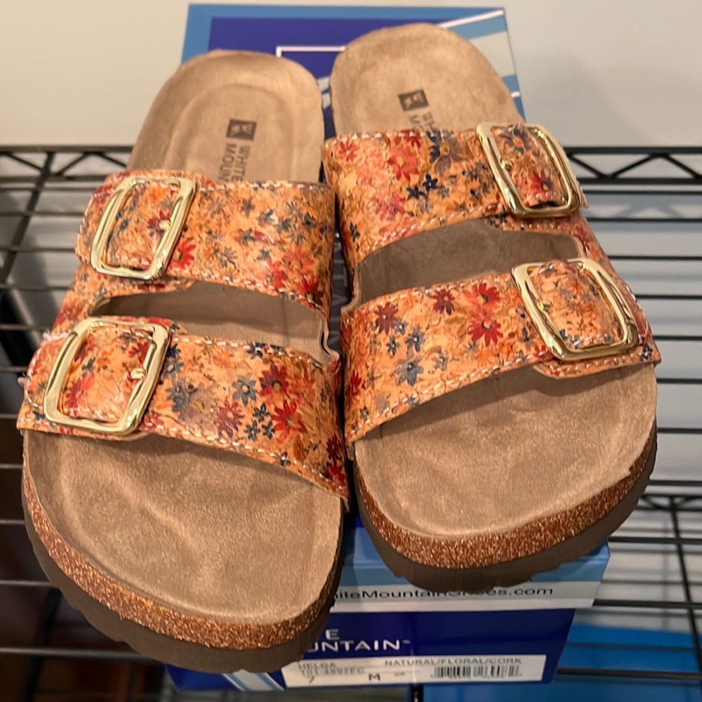 White Mountain Helga sandals.  Color is Natural/Floral/Cork.  Size 7